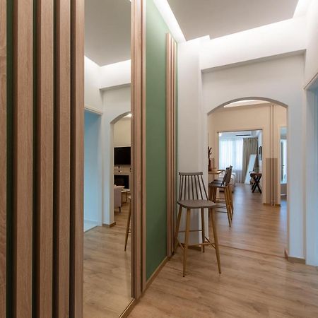Medluxe Business Apartment Athens Exterior photo